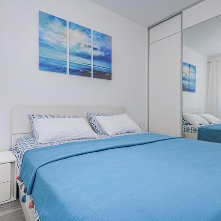 1 Bedroom Beautiful Apartment In Baska Voda Luaran gambar