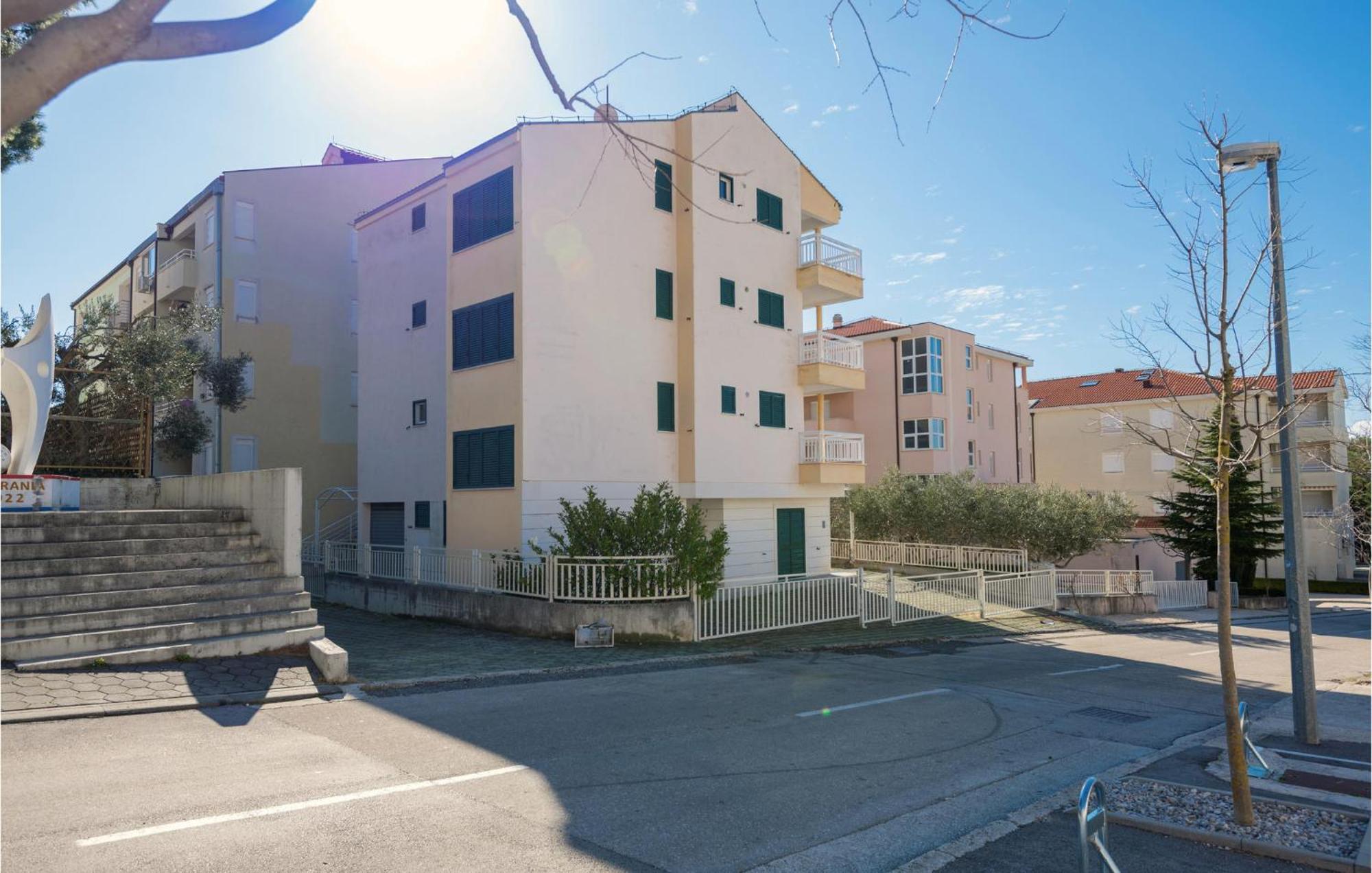 1 Bedroom Beautiful Apartment In Baska Voda Luaran gambar