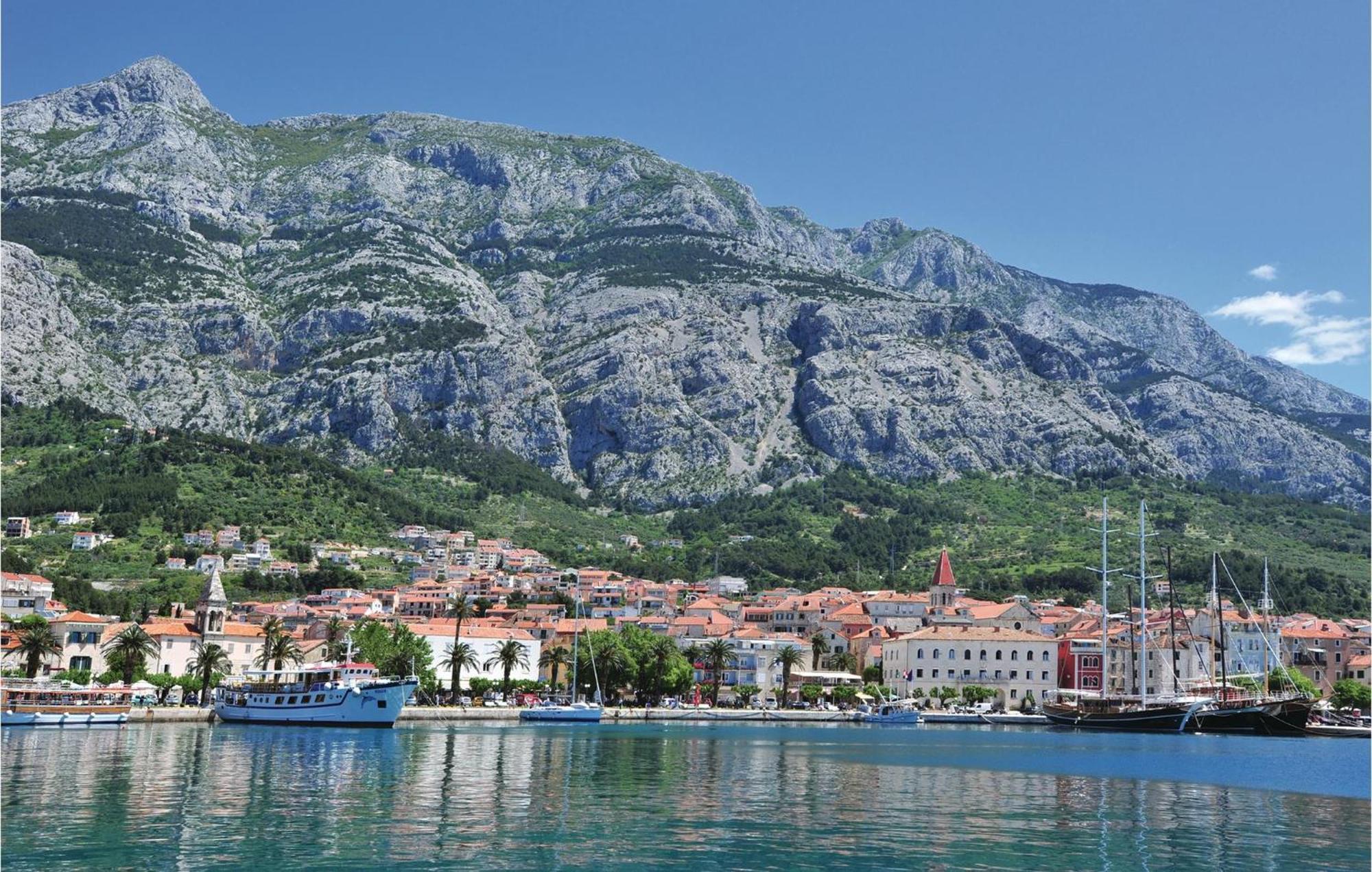 1 Bedroom Beautiful Apartment In Baska Voda Luaran gambar