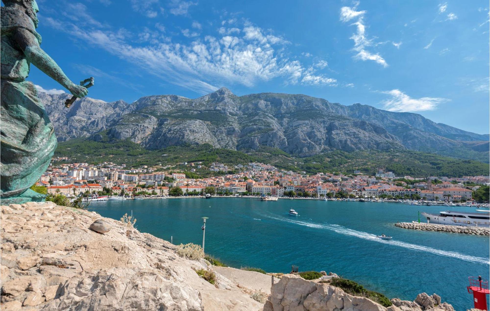 1 Bedroom Beautiful Apartment In Baska Voda Luaran gambar