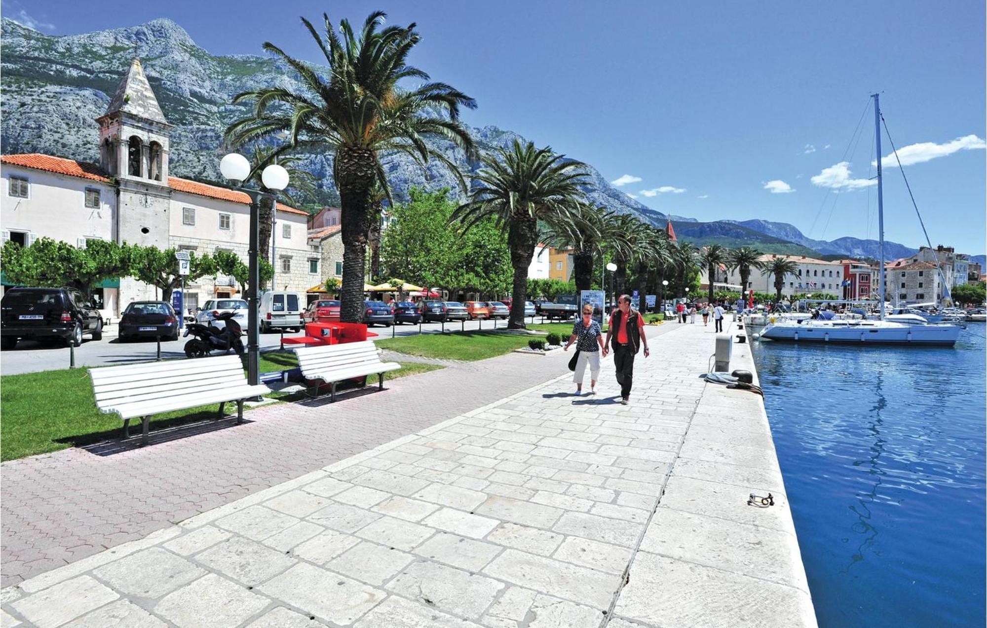 1 Bedroom Beautiful Apartment In Baska Voda Luaran gambar