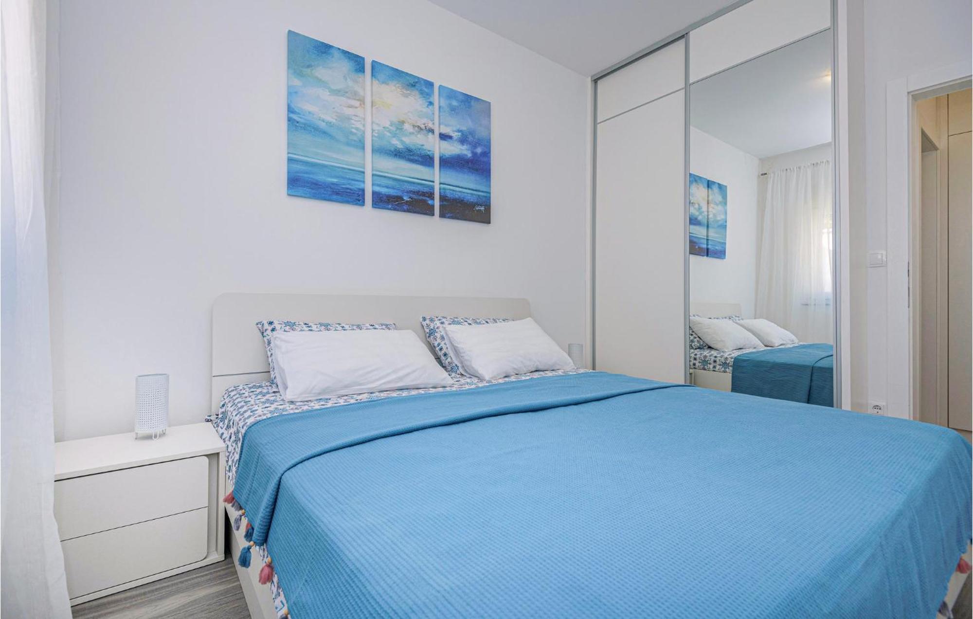 1 Bedroom Beautiful Apartment In Baska Voda Luaran gambar